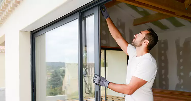 Patio Glass Panels Repair in Vero Beach, FL